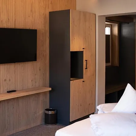 Post Hotel