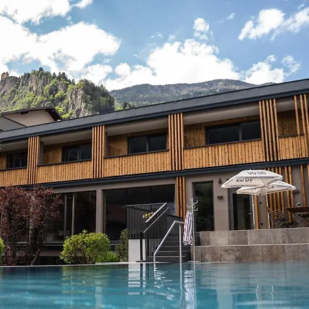 Post Hotel 4*